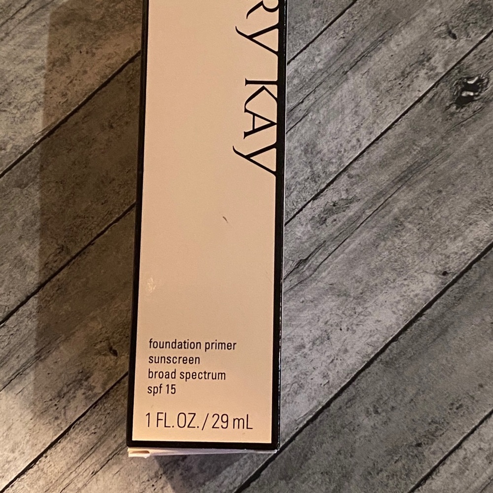Mary Kay foundation primer